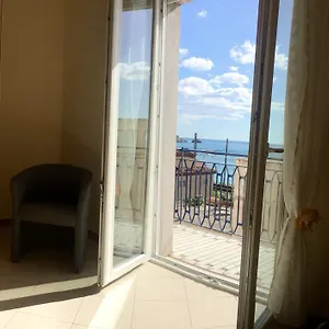 Holiday Rentals Taormina , Taormina Italia