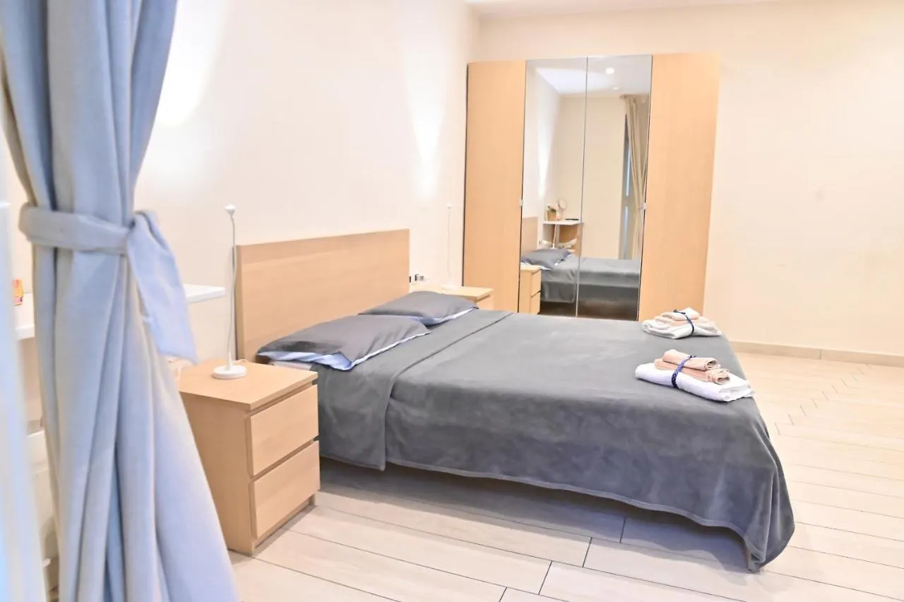Bed and Breakfast Perlablu In Centro Neapel