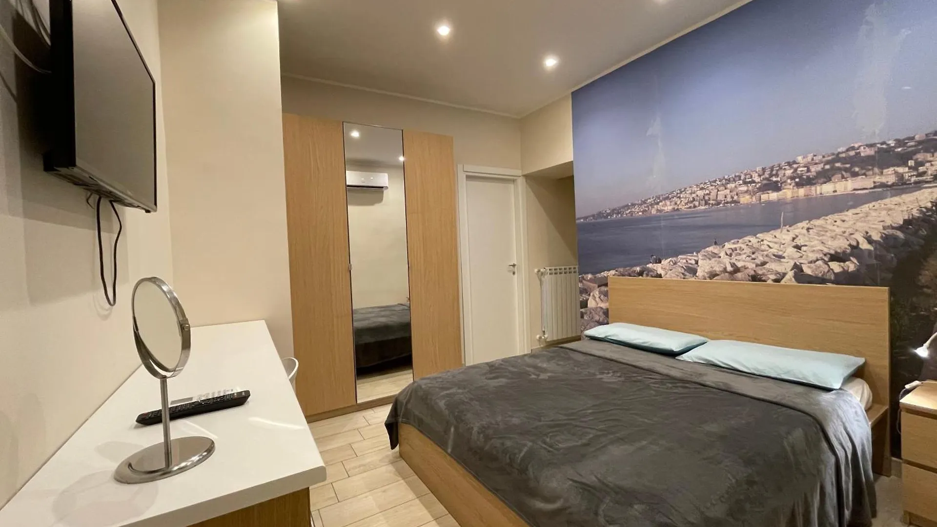 Bed and Breakfast Perlablu In Centro Neapel
